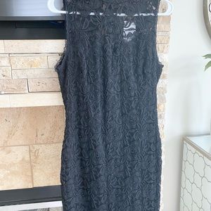 Fitted black lace dress M